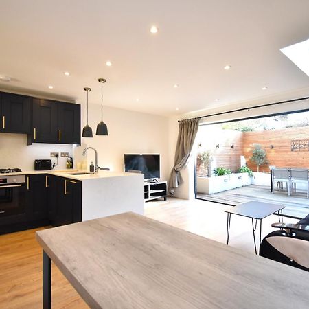 Stunning 2 Bed Apartment London Ngoại thất bức ảnh